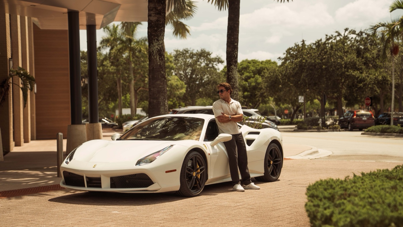 Estuardo with Ferrari 488